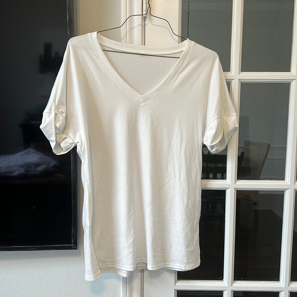 women’s T shirt